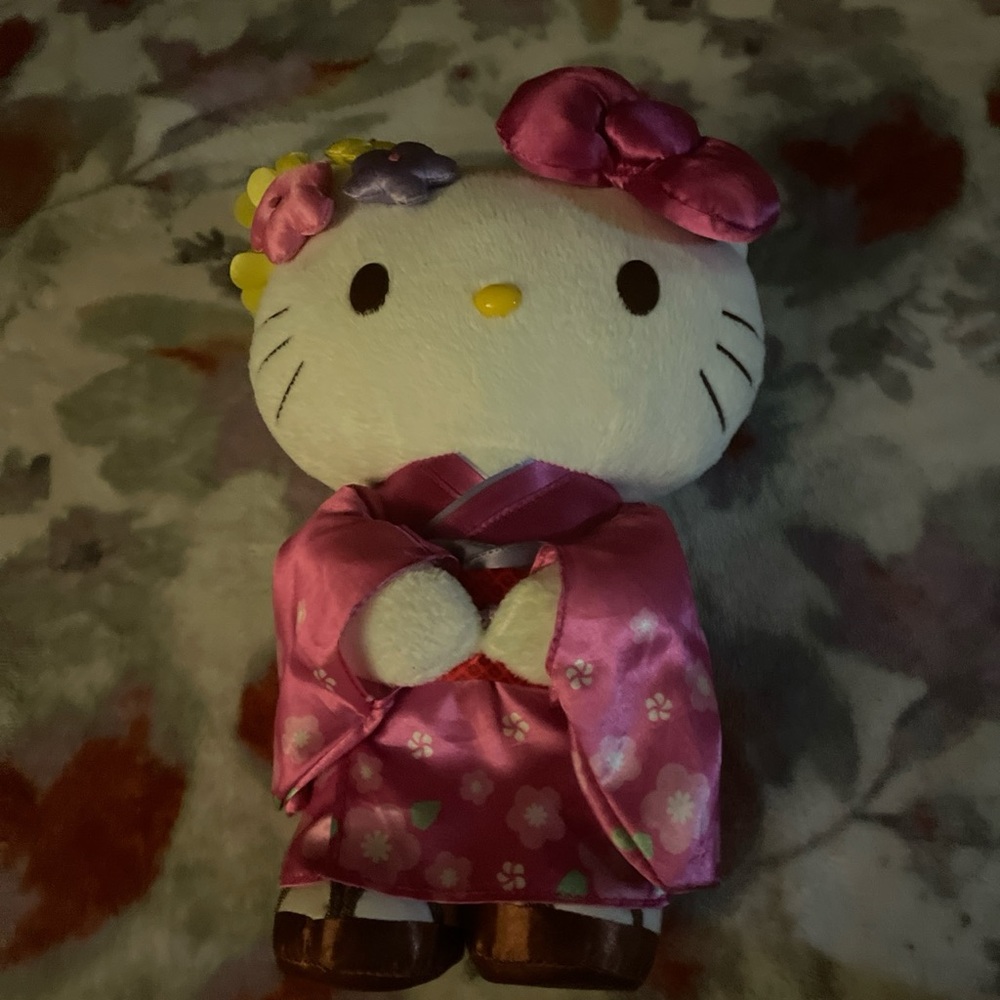 Rare Hello Kitty Geisha Plushie